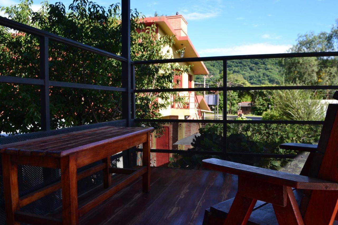 Posada Rivera Сан-Сальвадор-де-Жужуй Екстер'єр фото